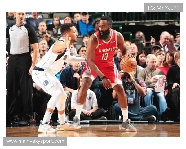 东契奇后撤步再现，比分迅速变化